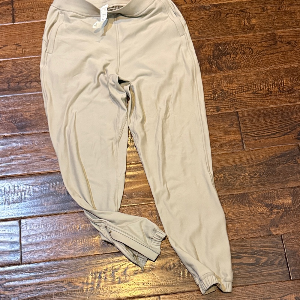 Lululemon adaptive high-rise jogger 6